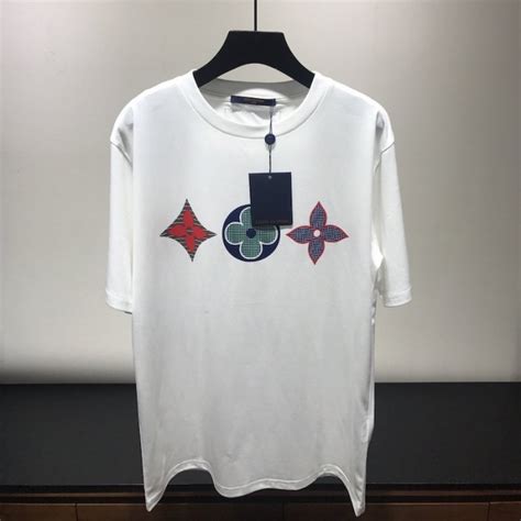 lv multicolor monogram printed t-shirt|3D Monogram T.